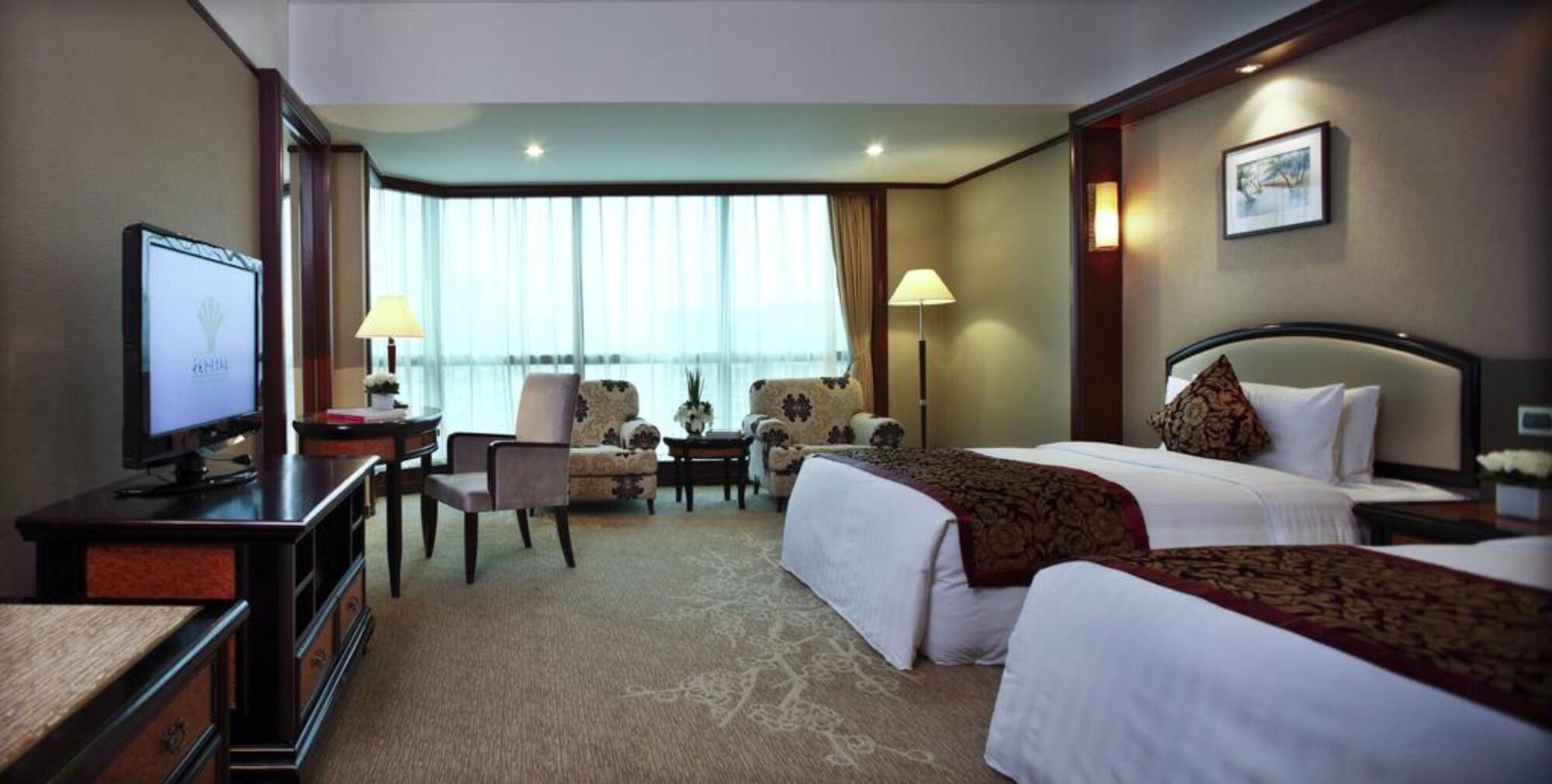Empark Grand 5*